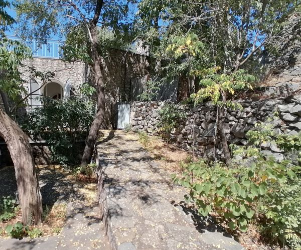 Image No.50-2 Bed House for sale