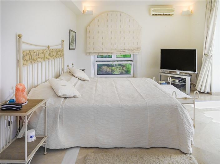 Image No.16-4 Bed Villa for sale