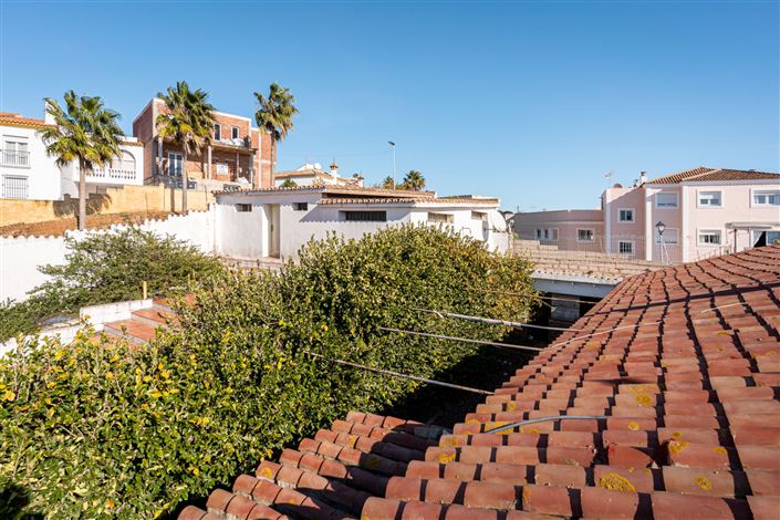 Image No.11-11 Bed House for sale