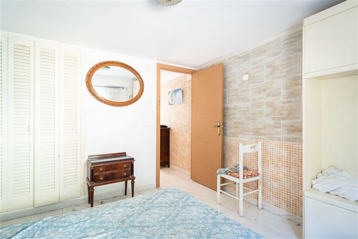 Image No.27-11 Bed House for sale