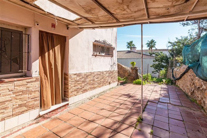 Image No.41-11 Bed House for sale