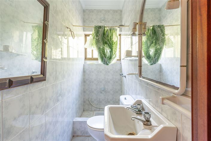 Image No.49-11 Bed House for sale