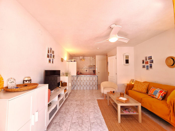 Image No.14-2 Bed House for sale