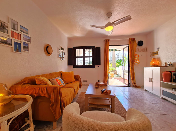 Image No.20-2 Bed House for sale