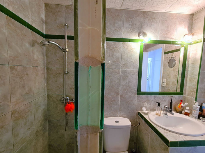 Image No.32-2 Bed House for sale