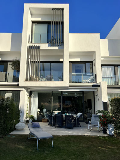 Image No.6-4 Bed Townhouse for sale