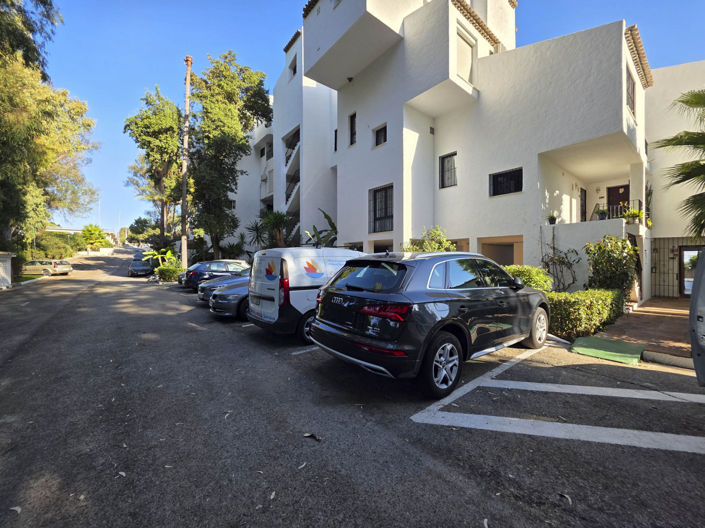 Image No.12-Propriété de 1 chambre à vendre à Casares