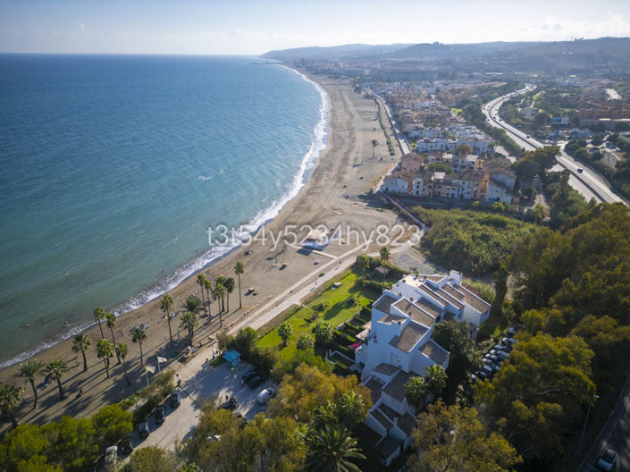 Image No.14-Propriété de 1 chambre à vendre à Casares