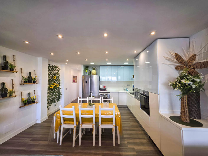 Image No.20-Propriété de 1 chambre à vendre à Casares