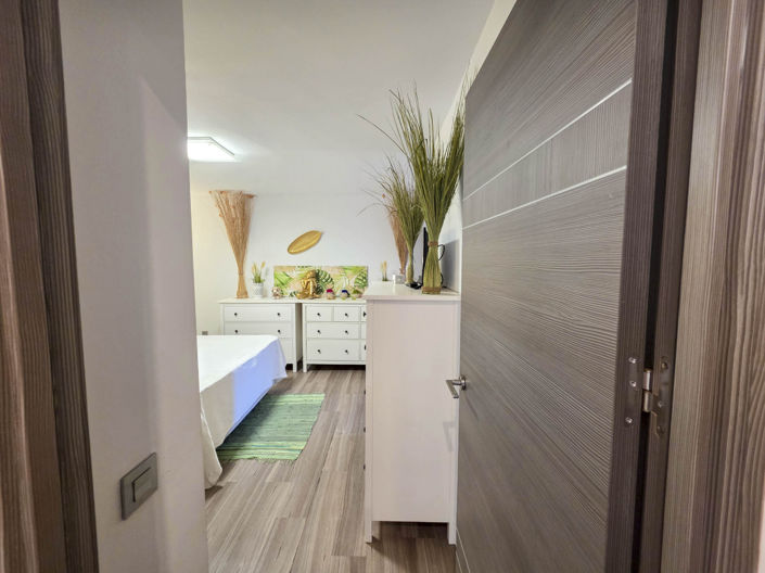 Image No.28-Propriété de 1 chambre à vendre à Casares