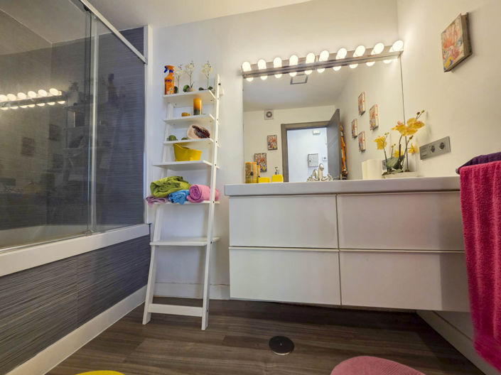 Image No.33-Propriété de 1 chambre à vendre à Casares