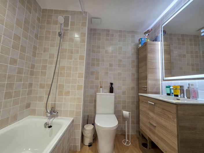 Image No.35-2 Bed Duplex for sale