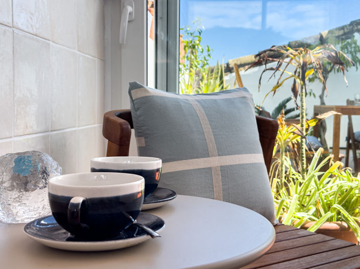 Image No.27-2 Bed Property for sale