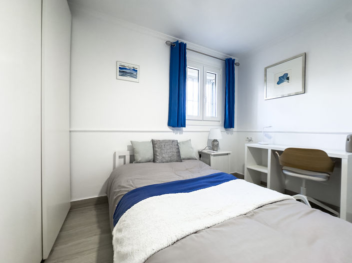 Image No.9-2 Bed Property for sale