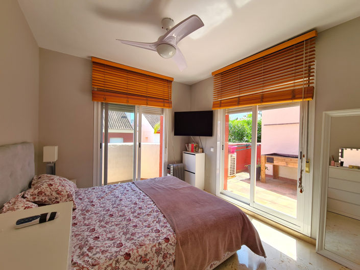 Image No.22-3 Bed Townhouse for sale