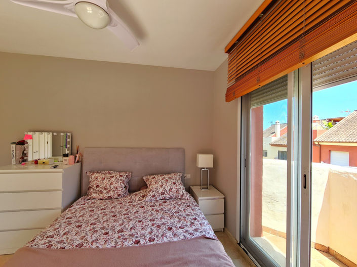 Image No.25-3 Bed Townhouse for sale