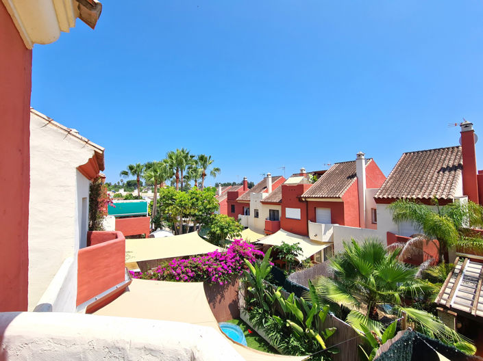 Image No.28-3 Bed Townhouse for sale