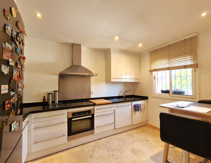 Image No.4-3 Bed Townhouse for sale