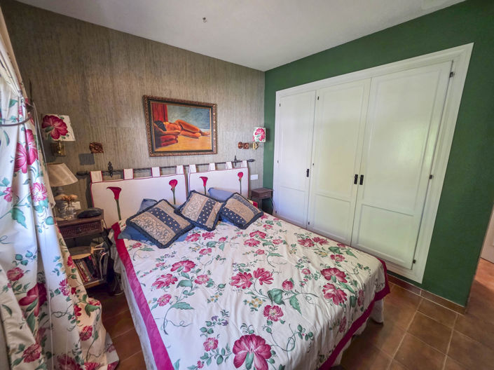 Image No.27-3 Bed Townhouse for sale