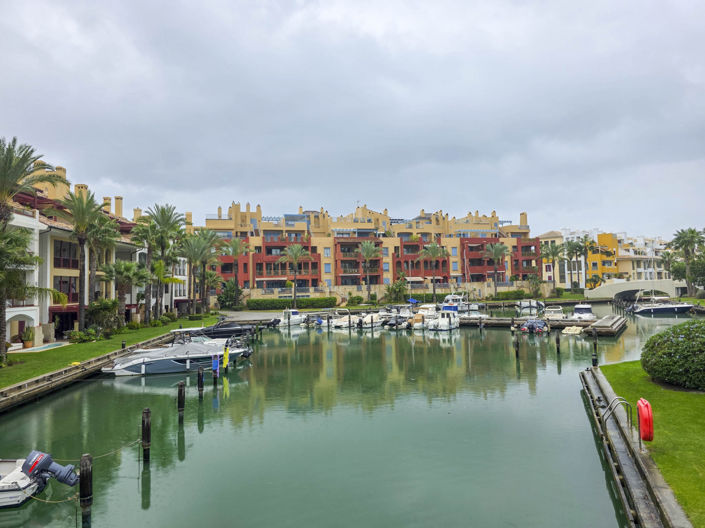 Image No.19-3 Bed Apartment for sale