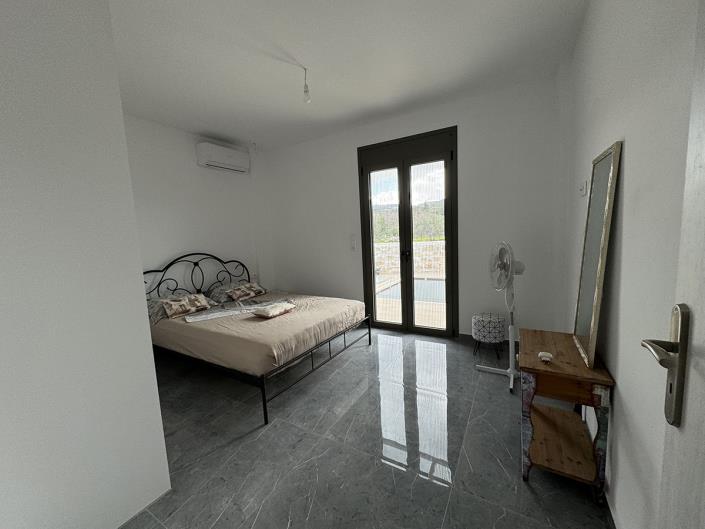 Image No.9-3 Bed Villa / Detached for sale