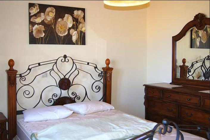 Image No.12-15 Bed House/Villa for sale