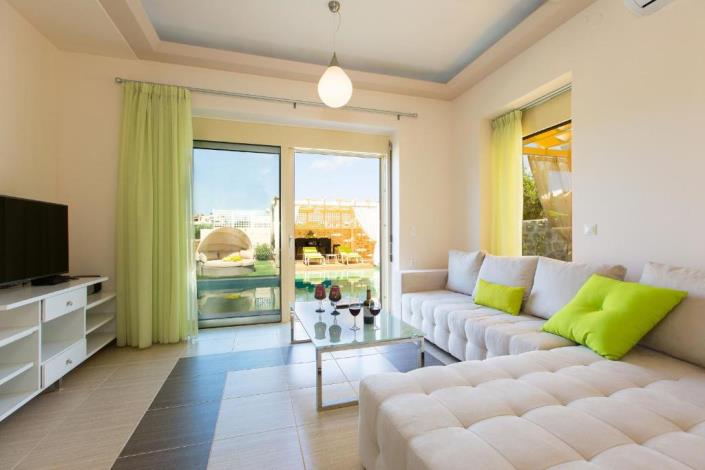 Image No.10-4 Bed Villa for sale