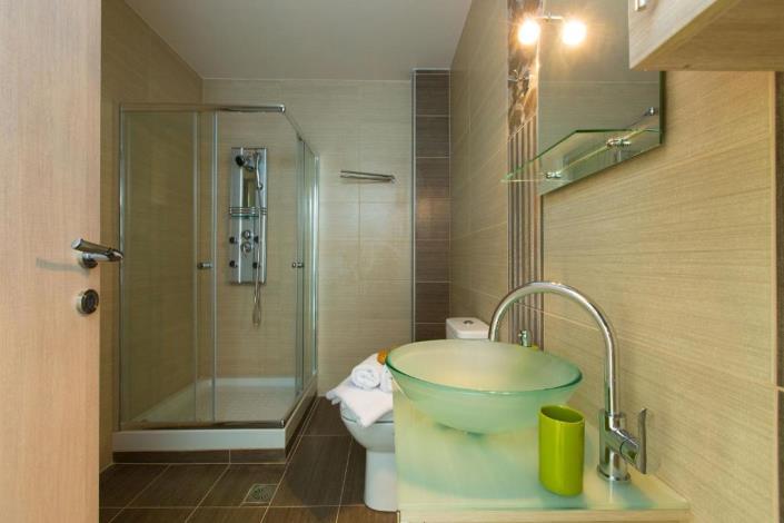 Image No.20-4 Bed Villa for sale