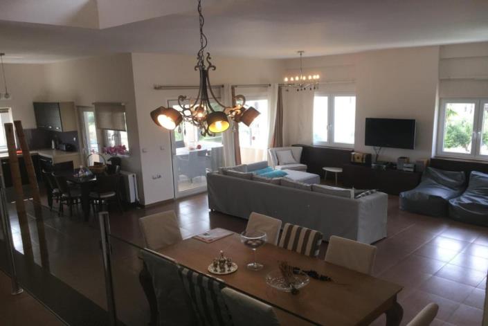 Image No.25-Villa / Détaché de 7 chambres à vendre à Adele