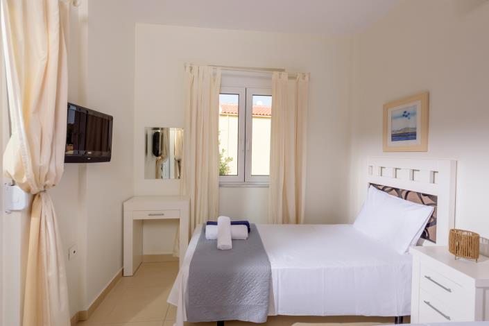 Image No.24-2 Bed Villa for sale