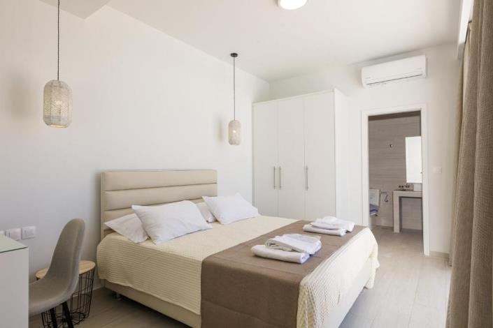 Image No.11-2 Bed Villa for sale