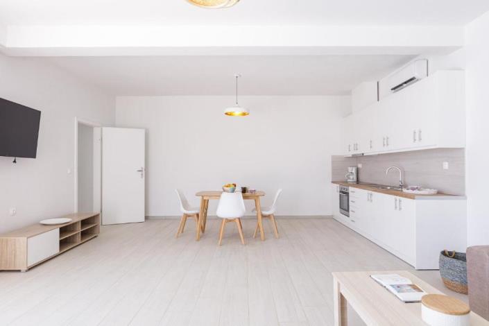 Image No.17-2 Bed Villa for sale