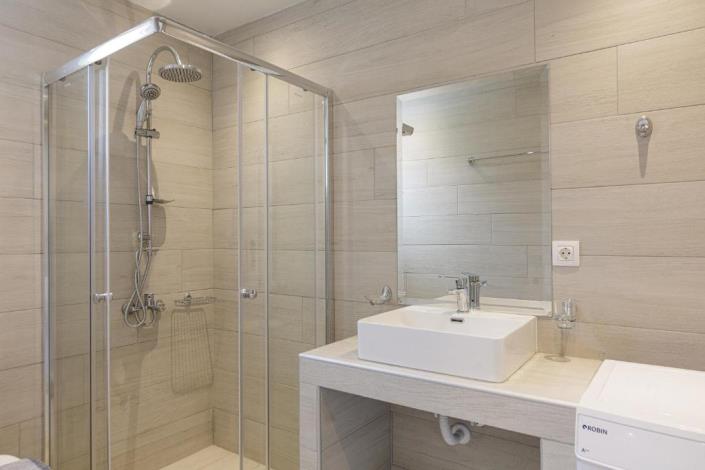 Image No.24-2 Bed Villa for sale