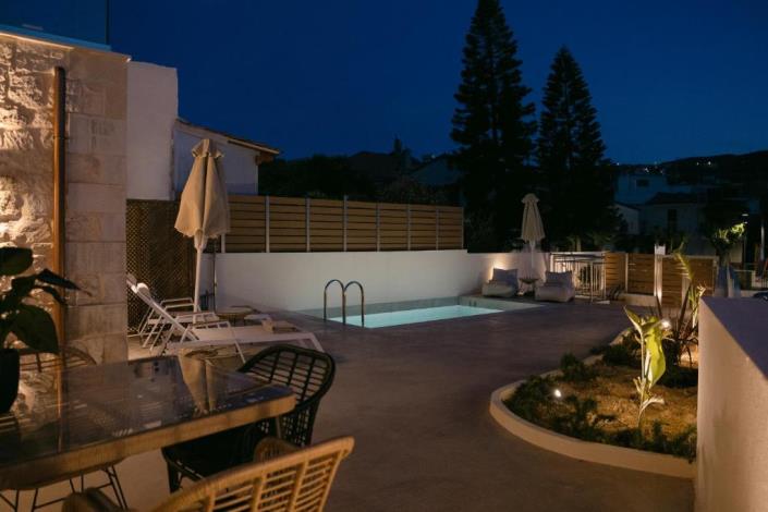 Image No.33-Maison / Villa de 2 chambres à vendre à Adele