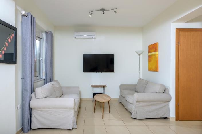 Image No.4-2 Bed Maisonette for sale