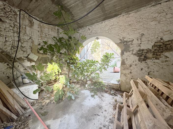 Image No.2-4 Bed Country House for sale