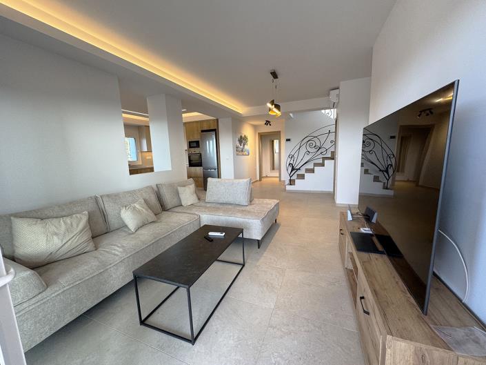 Image No.18-3 Bed Villa for sale