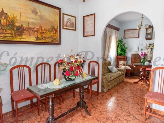 Image No.7-3 Bed Townhouse for sale