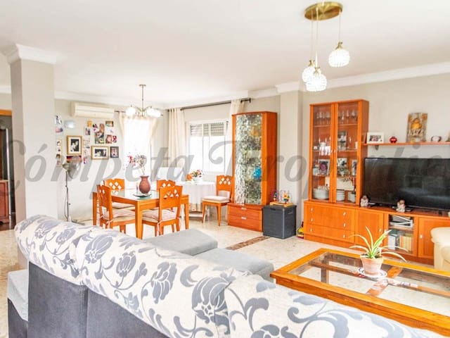 Image No.3-4 Bed Townhouse for sale