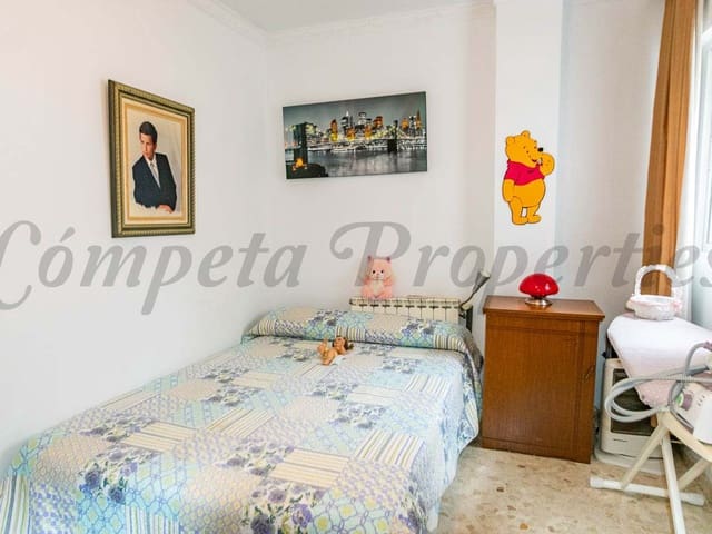 Image No.6-4 Bed Townhouse for sale