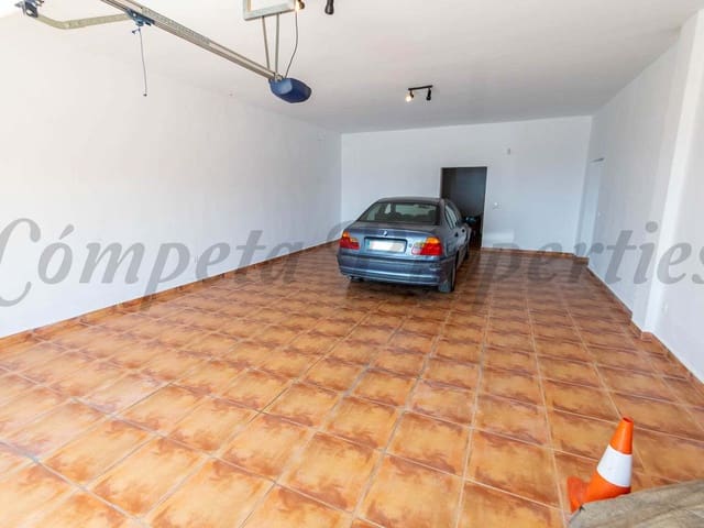 Image No.10-3 Bed Villa for sale