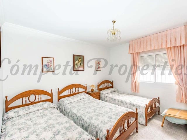 Image No.8-Maison de ville de 7 chambres à vendre à Cómpeta