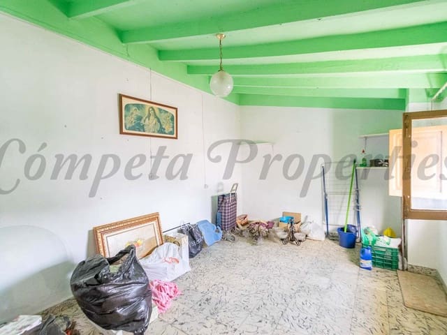 Image No.10-3 Bed Townhouse for sale