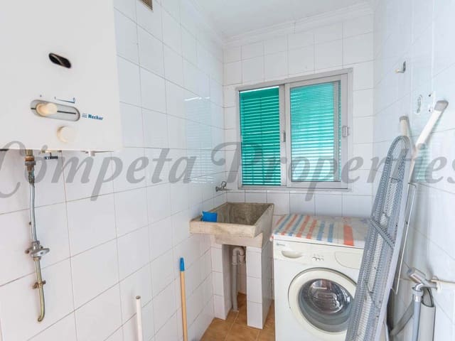 Image No.14-3 Bed Townhouse for sale