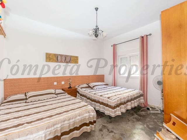 Image No.14-3 Bed Villa for sale