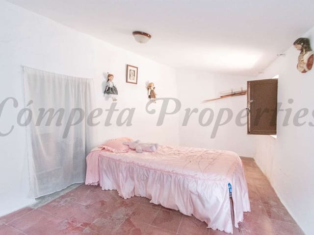 Image No.4-3 Bed Townhouse for sale