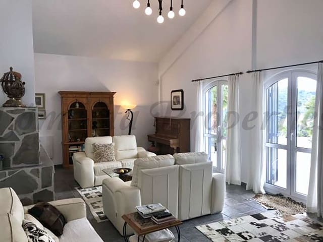 Image No.10-Finca de 4 chambres à vendre à Sayalonga