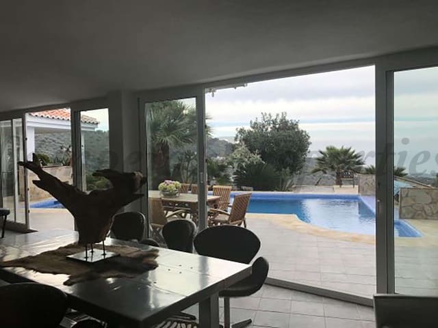 Image No.4-Finca de 4 chambres à vendre à Sayalonga