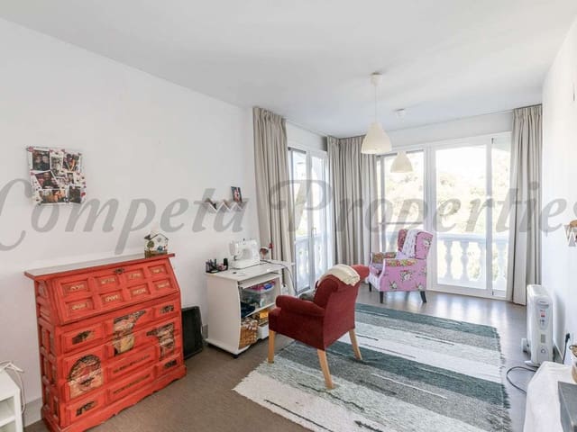 Image No.8-4 Bed Townhouse for sale