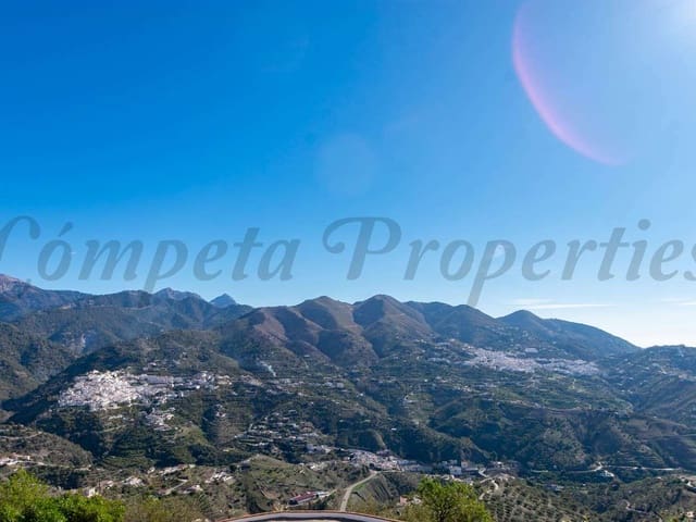 Image No.2-4 Bed Villa for sale